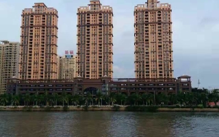 ?？谑虚L(zhǎng)提中心